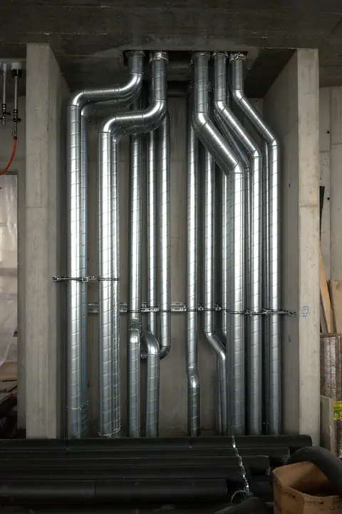 Bundle of metal duct runs